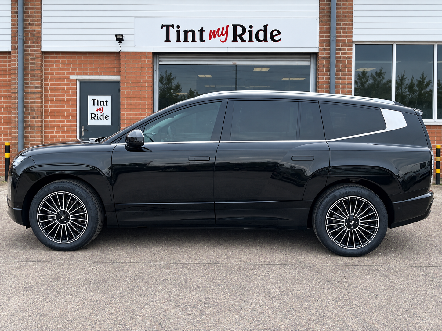 Jeeps and 4x4s tinting example by Tint My Ride